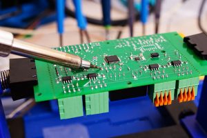 Buenas prácticas para diseñar un prototipo de placa de circuito impreso