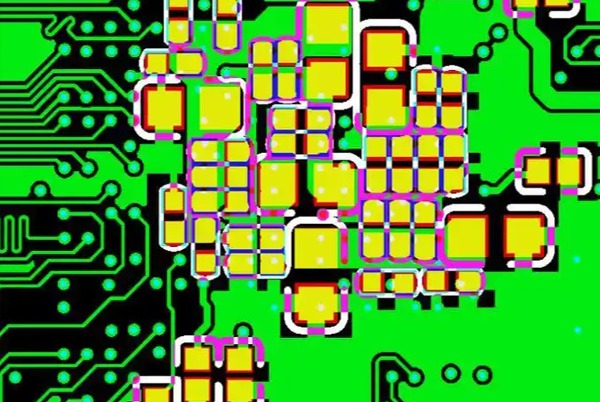 Via-in-Pad em PCB